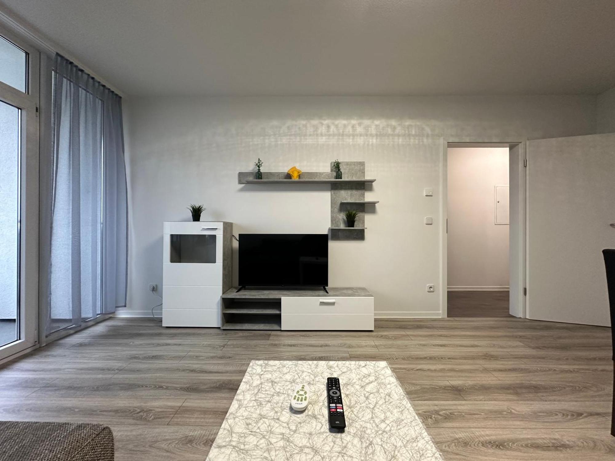 Olis Appartement In Neuss Exterior photo
